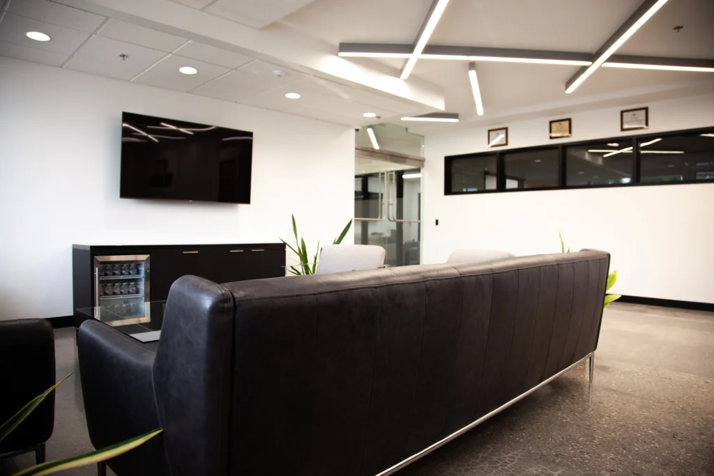 otto_nemenz_los_angeles_reception_lobby